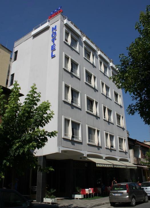 Kruja Hotel Tirana Esterno foto